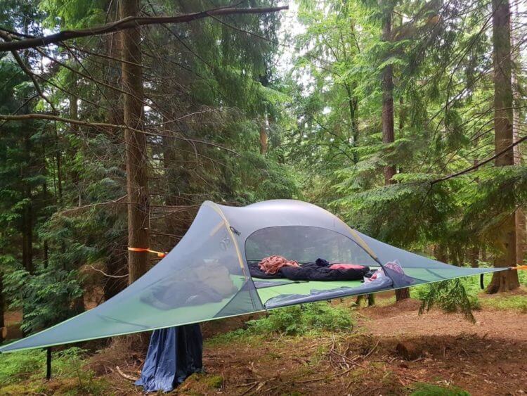 The Best Places to Stay in Ireland: 32 Counties 190+ Hotels, Hostels & B&Bs for every budget