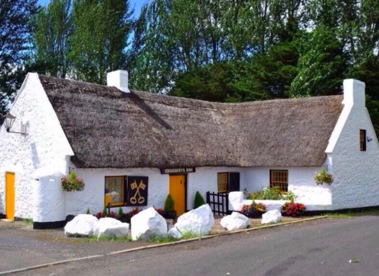 Antrim crosskeys pub