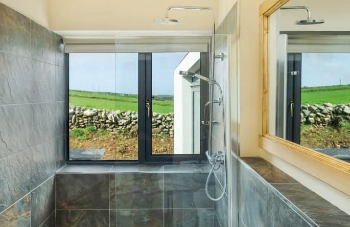 Airbnb by sea in clare