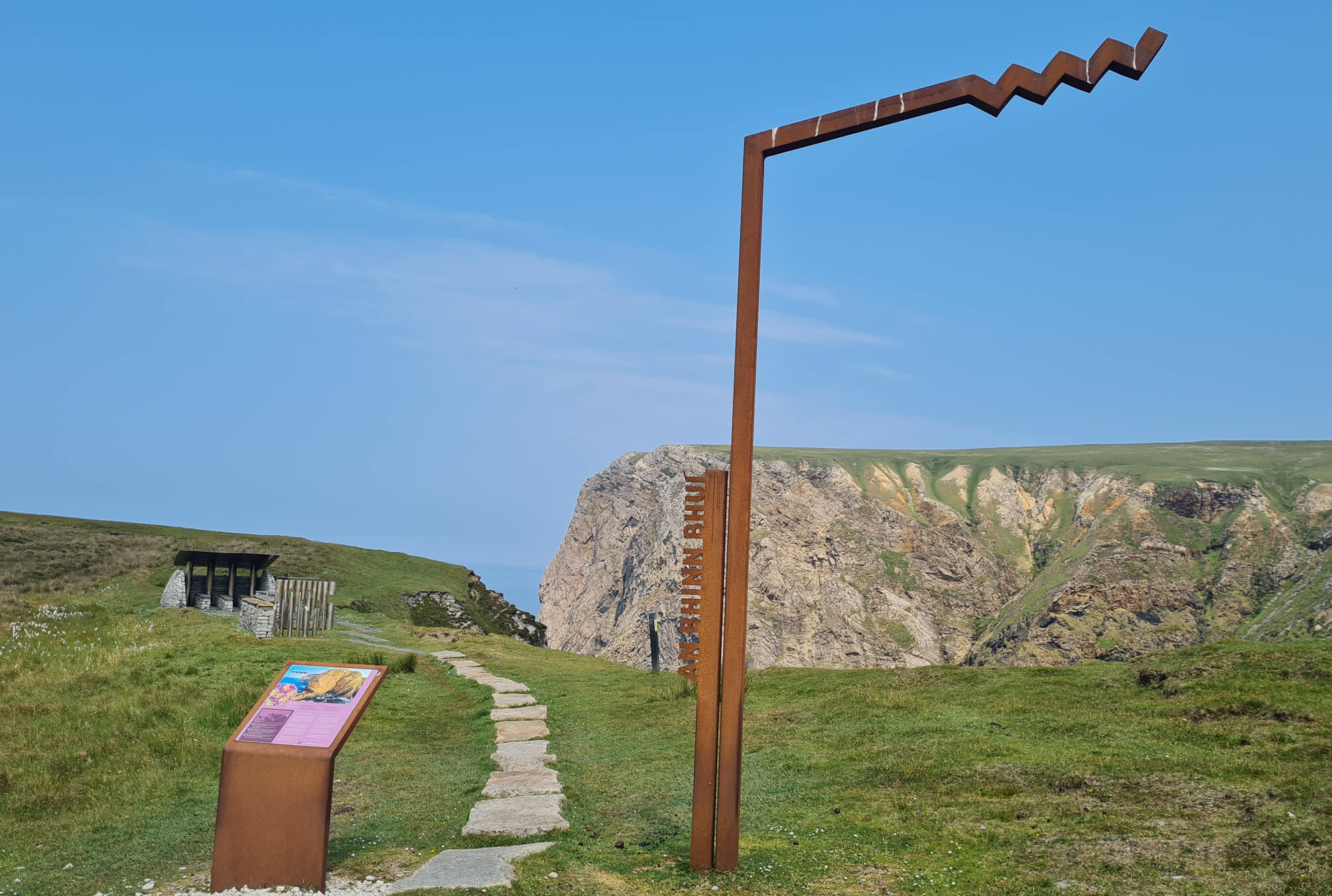 Benwee head cliff walk